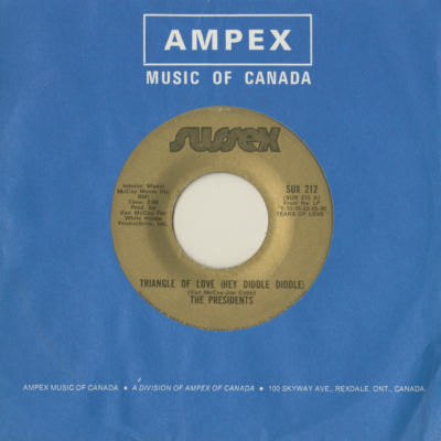 Triangle Of Love / Sweet Magic (1971)