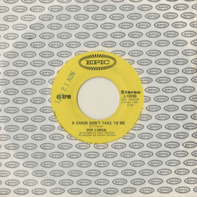 A Chain Don't Take To Me / Don't Let Love Pass You By