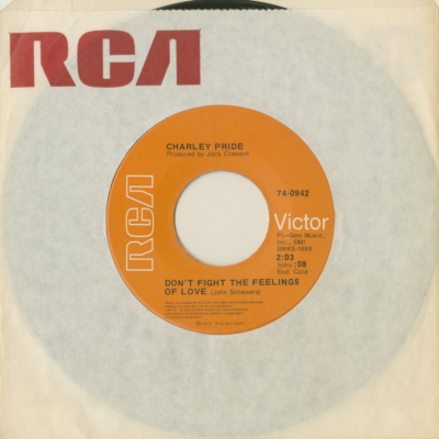 Don't Fight The Feelings Of Love / Tennessee Girl