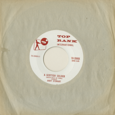 A Scottish Soldier / The Muckin' O' Geordie's Byre (1961)