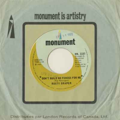 Am I That Easy To Forget / Don't Build No Fences For Me (1969)