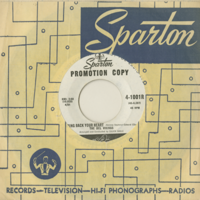 Bring Back Your Heart / I'll Never Stop Crying (1961)