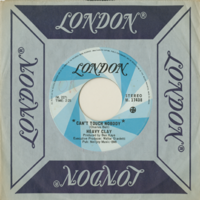 Can't Touch Nobody / Light The Light Of Love (1971)