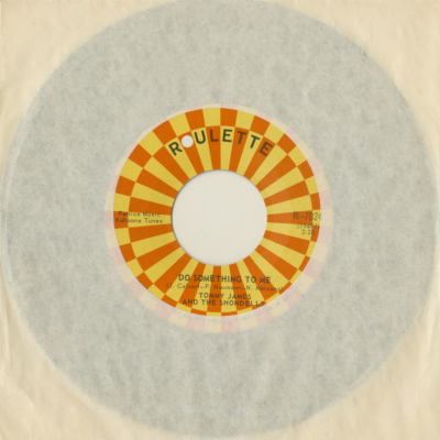 Do Something To Me / Ginger Bread Man (1968)