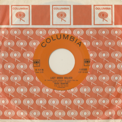 Lady Moon Walker / In Christina's Arms