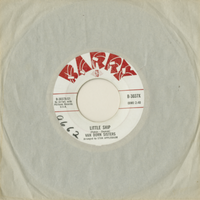 Little Ship / I Wish You Love (1961)