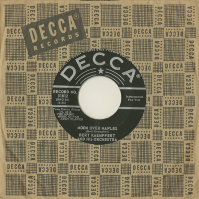 Moon Over Naples / The Moon Is Making Eyes