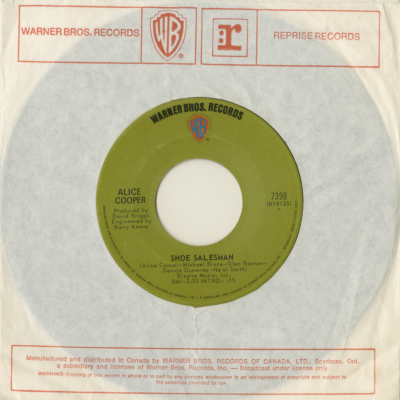 Return Of The Spiders / Shoe Salesman (1970)