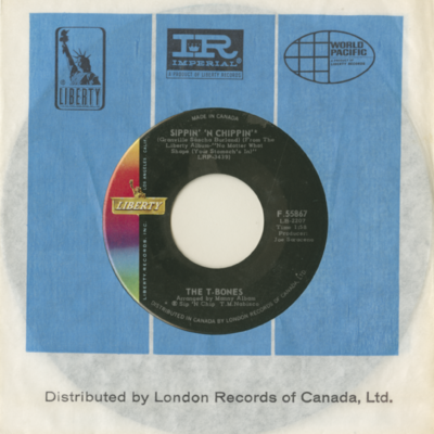 Sippin' 'N Chippin' / Moment Of Softness (1966)