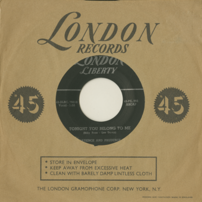 Tonight You Belong To Me / A Smile And A Ribbon