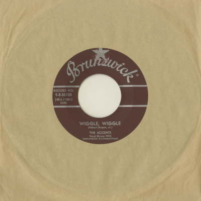 Wiggle Wiggle / Dreamin' And Scheamin (1958)